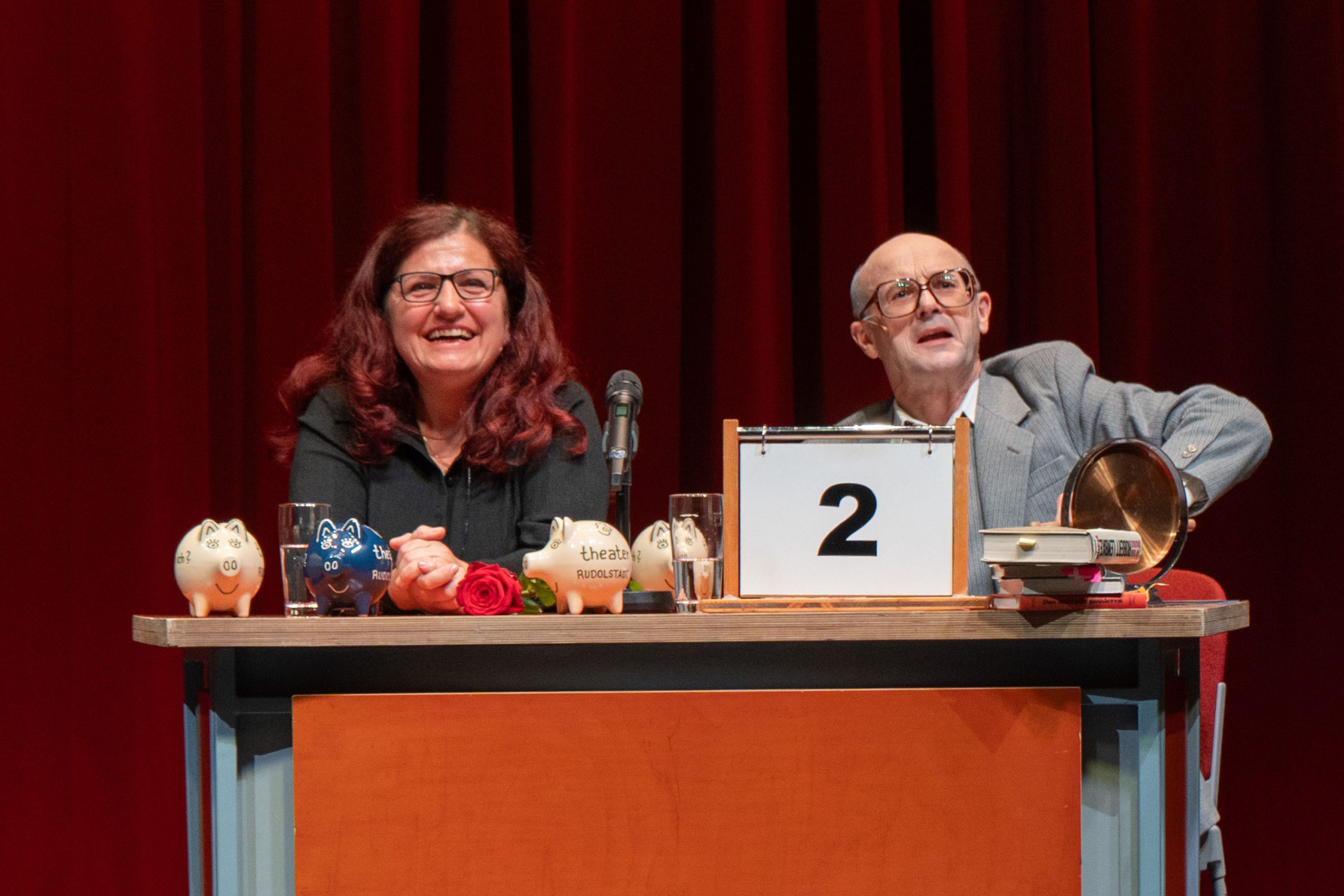 Kandidatin und Steffen Mensching beim heiteren Berufe raten.